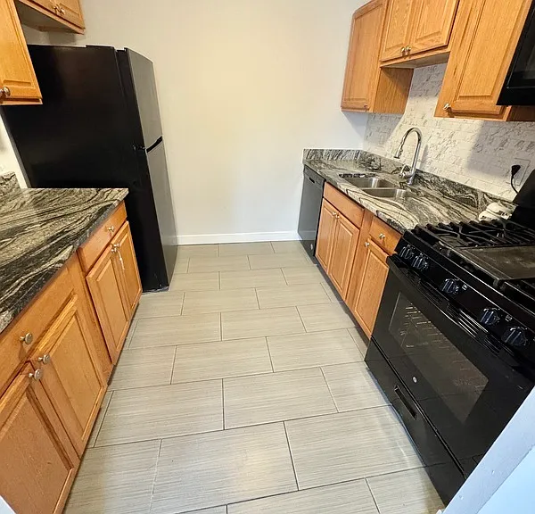 800 Brook Hill Rd — Photo 4