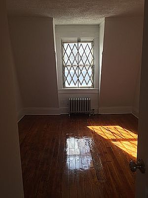 5th image of 819 Lincoln Pl APT 1