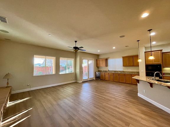 2nd image of 978 Golden Pond Dr