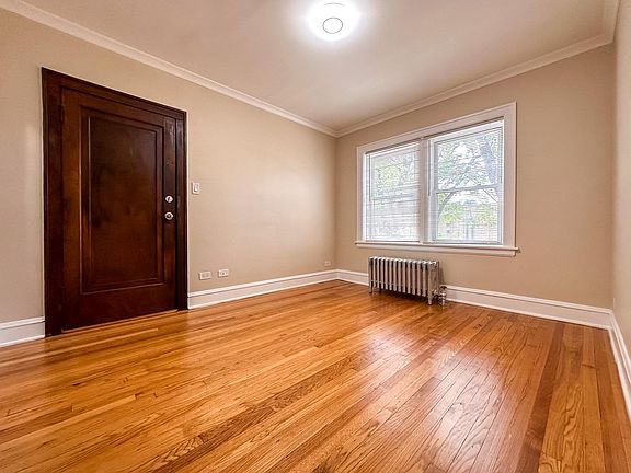 5th image of 2635 N Leclaire Ave #2N