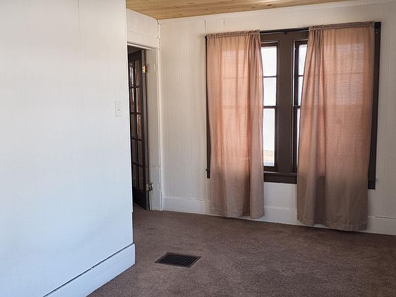 4th image of 532 College Ave #1