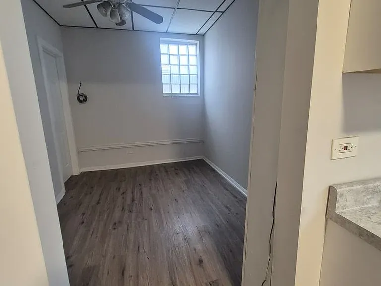 2143 S Fairfield Ave — Photo 6