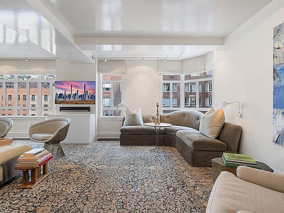 2nd image of 21 E 61st St APT 8F