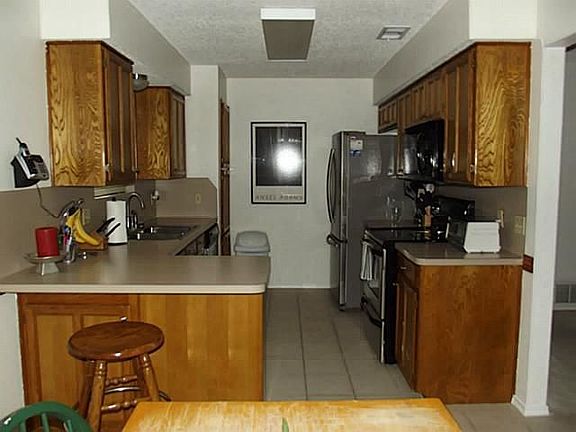 4th image of 6609 Running Creek Dr
