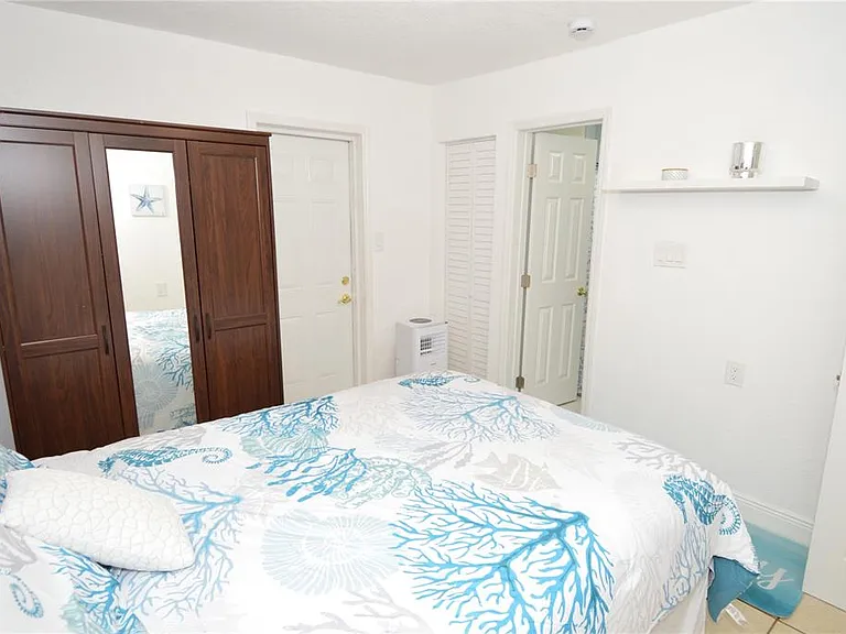 156 146th Ave E #A — Photo 37
