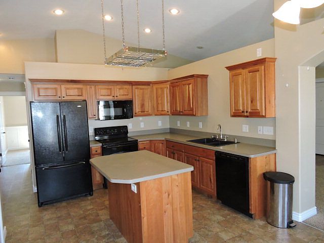 1st image of 1128 N Moonstone Dr