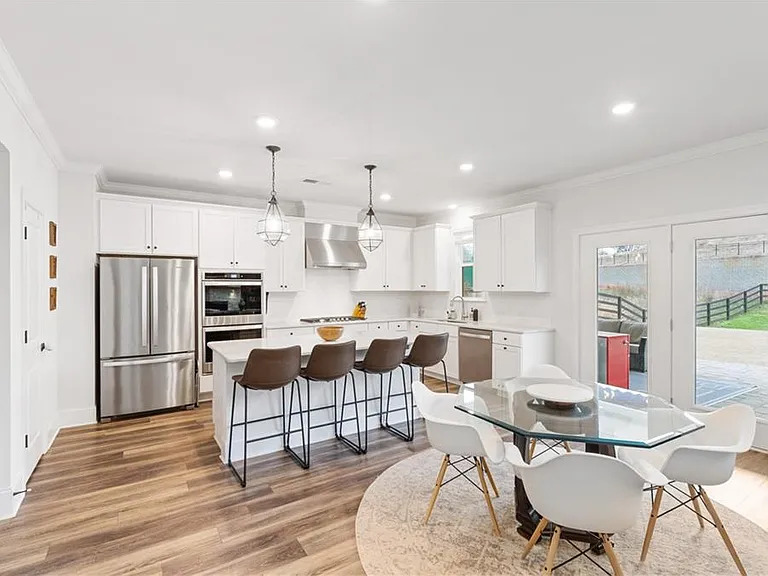409 Carmichael Cir — Photo 19