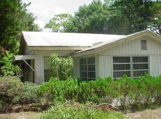 1061 Highland St, Sarasota, FL 34234