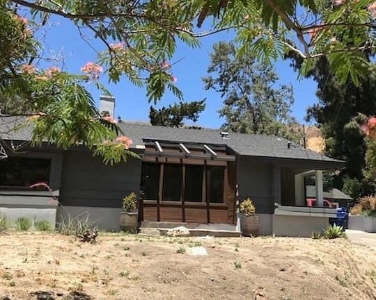3rd image of 5169 Dumont Pl