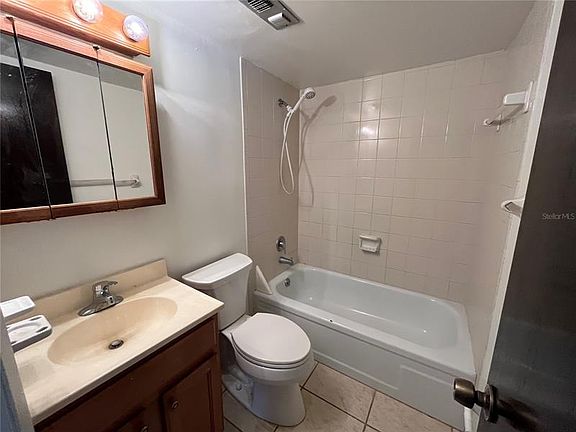 5th image of 416 E Harwood St APT 2