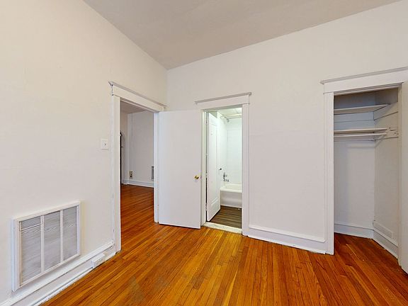 3rd image of 4045 Baltimore Ave #E3