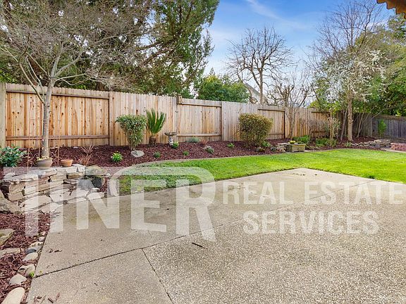 4th image of 11536 Soda Springs Way