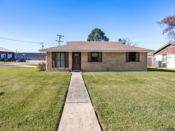 4374 Dunleith Ave, Port Allen, LA 70767
