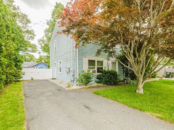 2nd image of 117 Saint Andre Dr #117