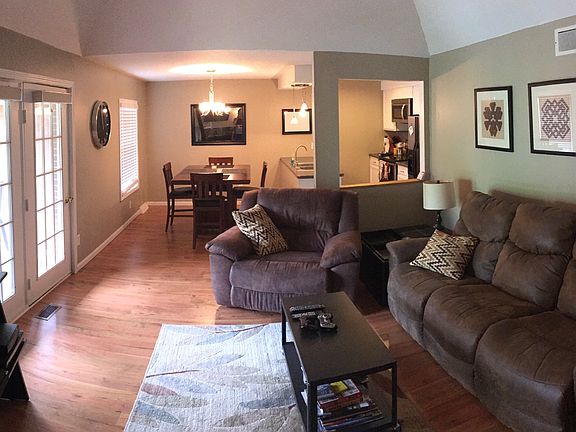 2nd image of 154 Charter Oaks Dr #B