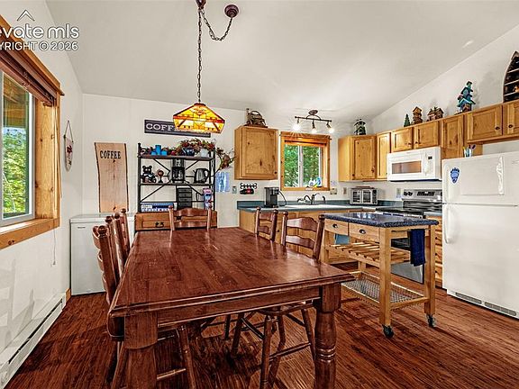 5th image of 108 Spring Valley Ln
