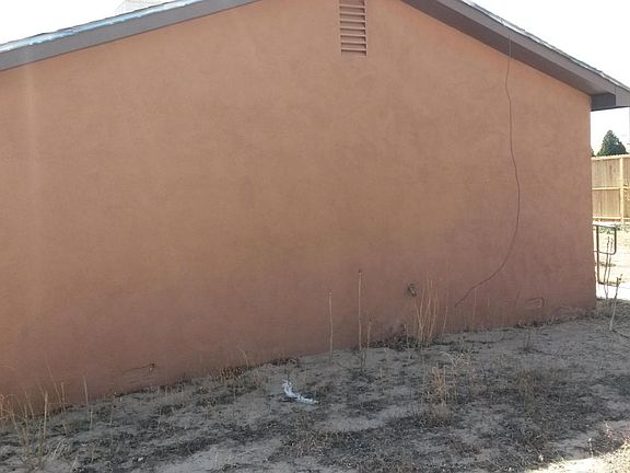 4th image of 408 Bataan Dr SW