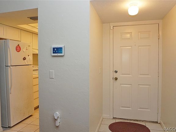 4th image of 340 E Glassboro Ct