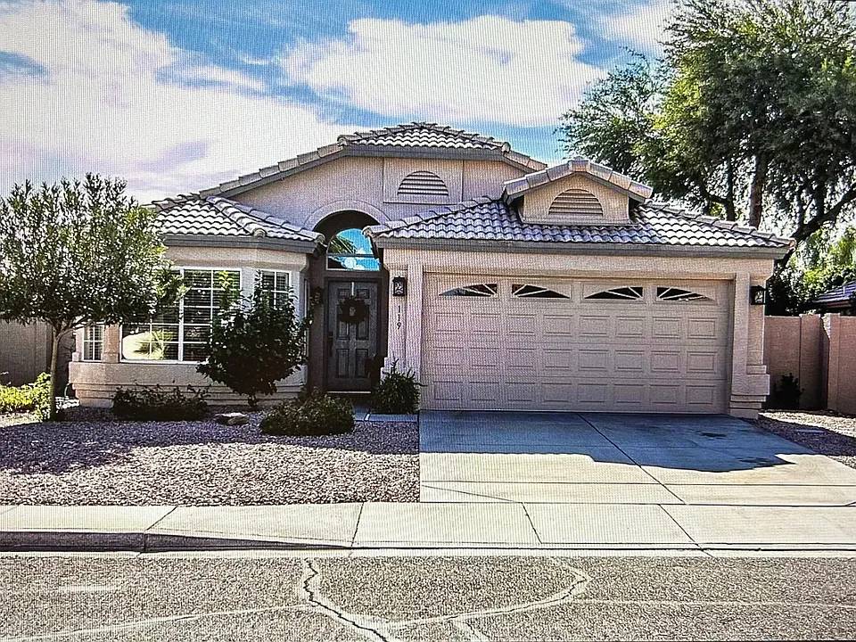 119 W Gail Dr