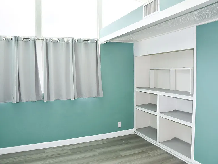 2432 W Transit Ave — Photo 16