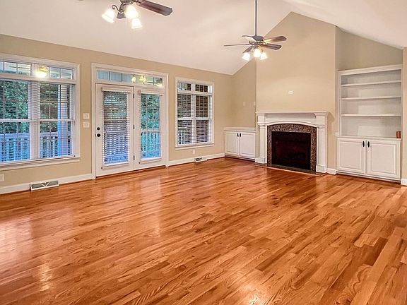 2nd image of 200 Westhaven Dr