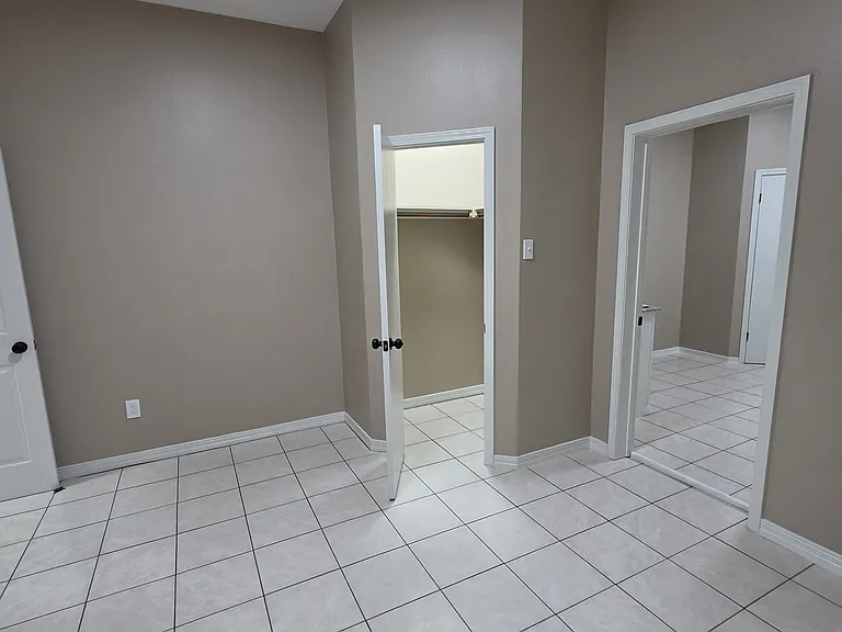 739 2nd Ave #739 — Photo 11