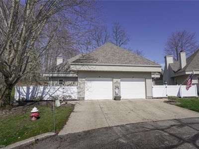 181 Michael Ln, Cuyahoga Falls, OH, 44223