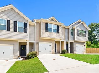 1010 Highwood Ln, East Pt, GA 30344