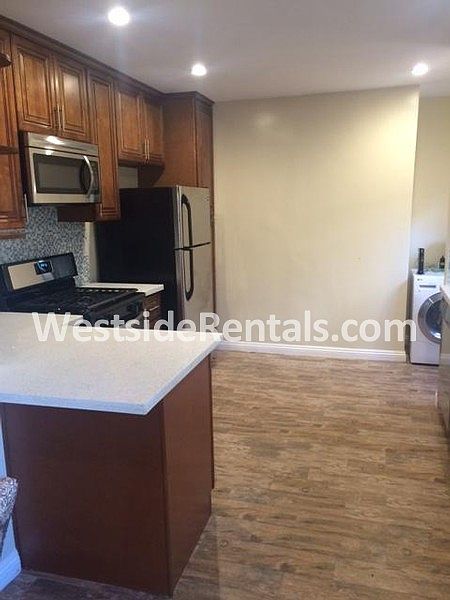 1st image of 3559 Hughes Ave