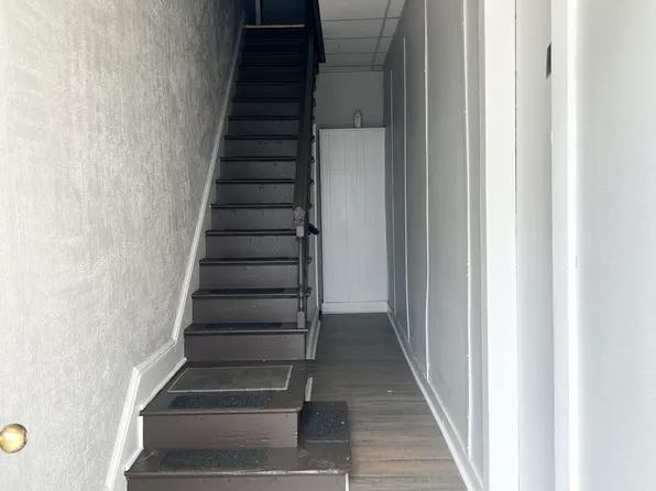 611 E Market St APT 1, York, PA 17403