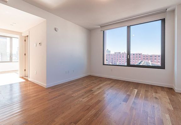 2nd image of 54 Noll St #7818