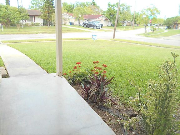 5th image of 4045 Key West Dr