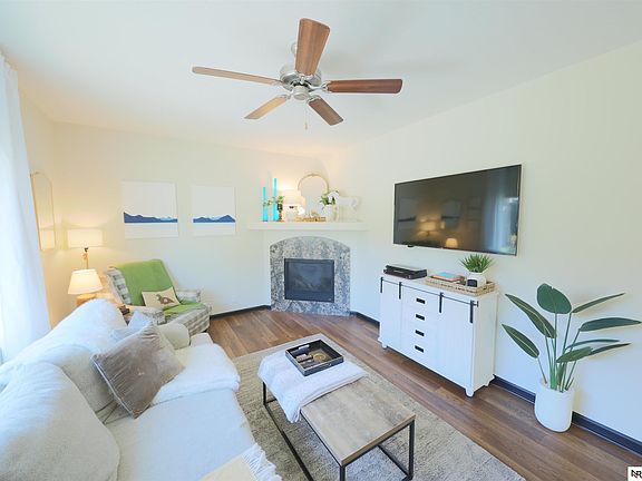 5th image of 20807 Clark St