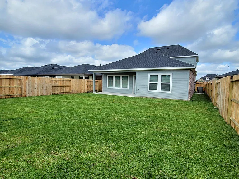 4915 Pine Haven Ln — Photo 22