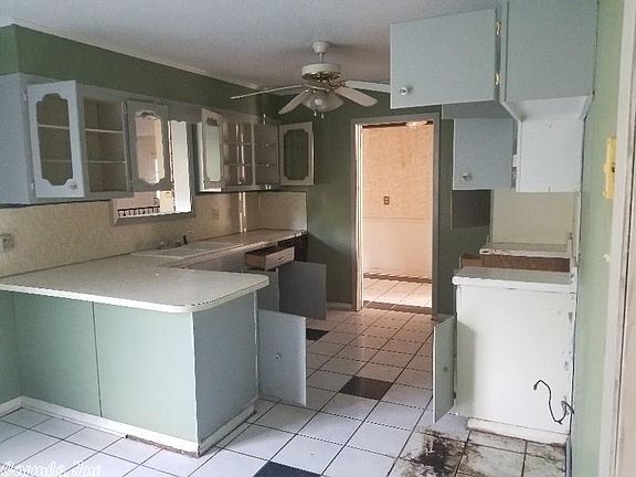 4th image of 1014 Highland Dr