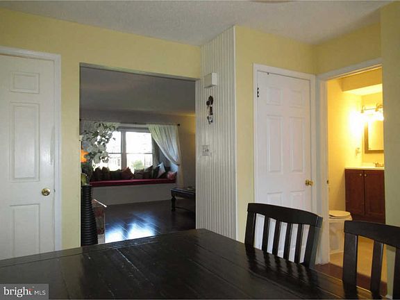 5th image of J17 Shirley Ln