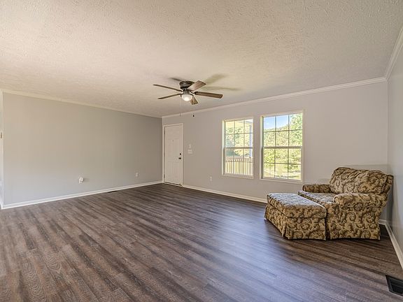 5th image of 1125 Clifft Rd