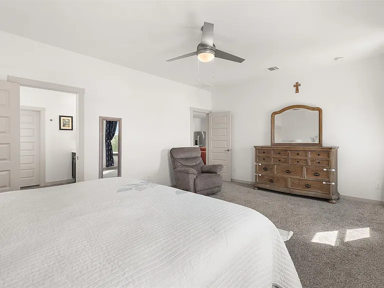 2421 Mar Vista Ln — Photo 17