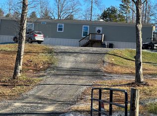 15 Stillwater Ln, Hayesville, NC 28904
