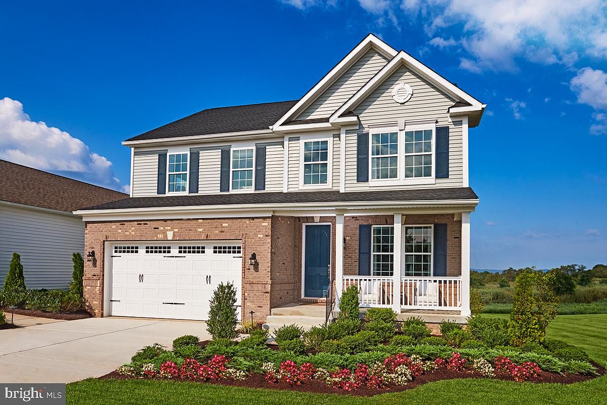 Founders Hill Avenue Hemingway