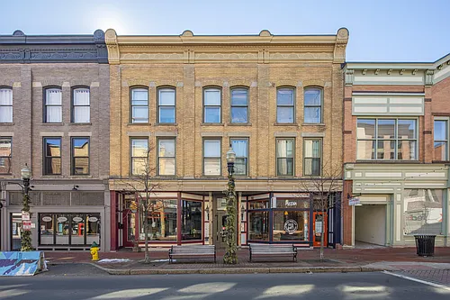 118 Washington St Photo 1