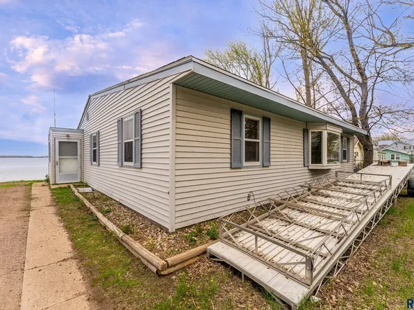 5021 E Spawn Cir, Chester, SD 57016