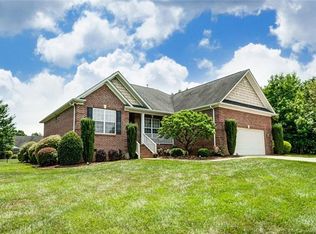 1312 Broomsage Ln, Lincolnton, NC 28092