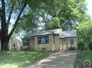 1308 Cherokee St, Leavenworth, KS 66048