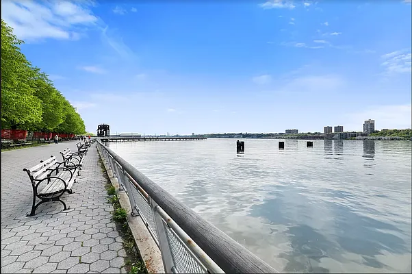 Rented by REAL New York | media 16