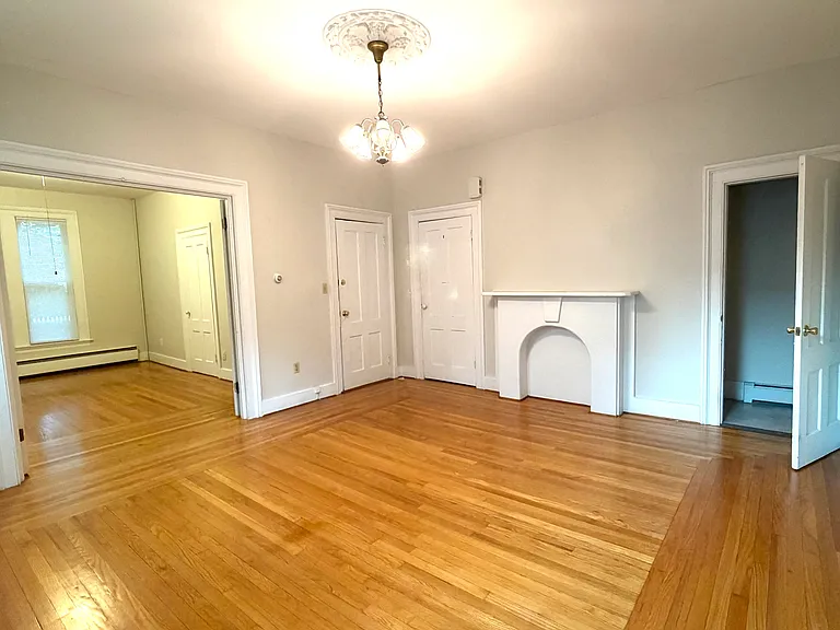 140 Lawrence St #1 — Photo 7