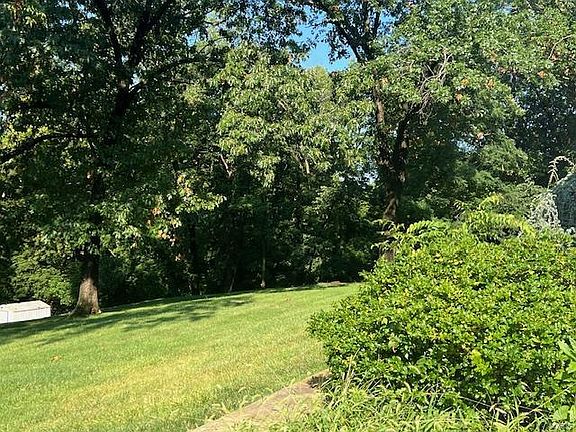 5th image of 12543 Elaine Dr