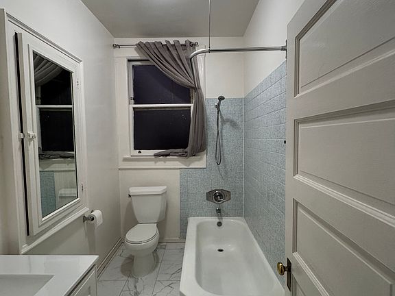 2nd image of 1641 Washington St #7