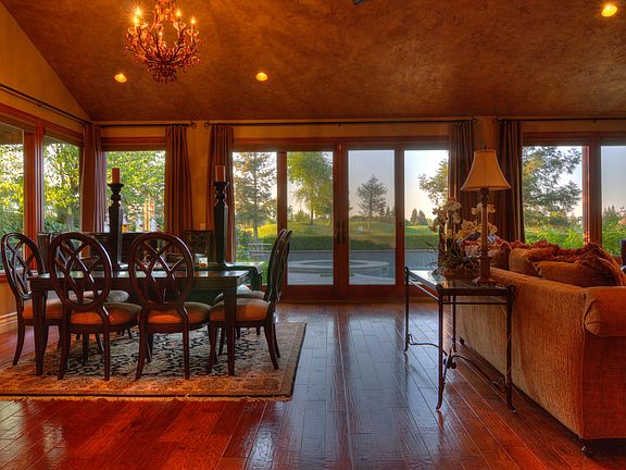 3rd image of 4743 Saint Andrews Dr