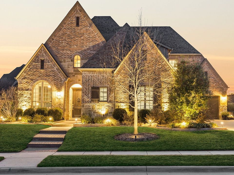 1st image of 341 Columbia Ct